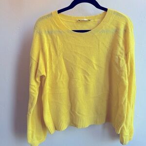 Women’s size S white + Warren cashmere sweater, lightweight loose fit dot detail